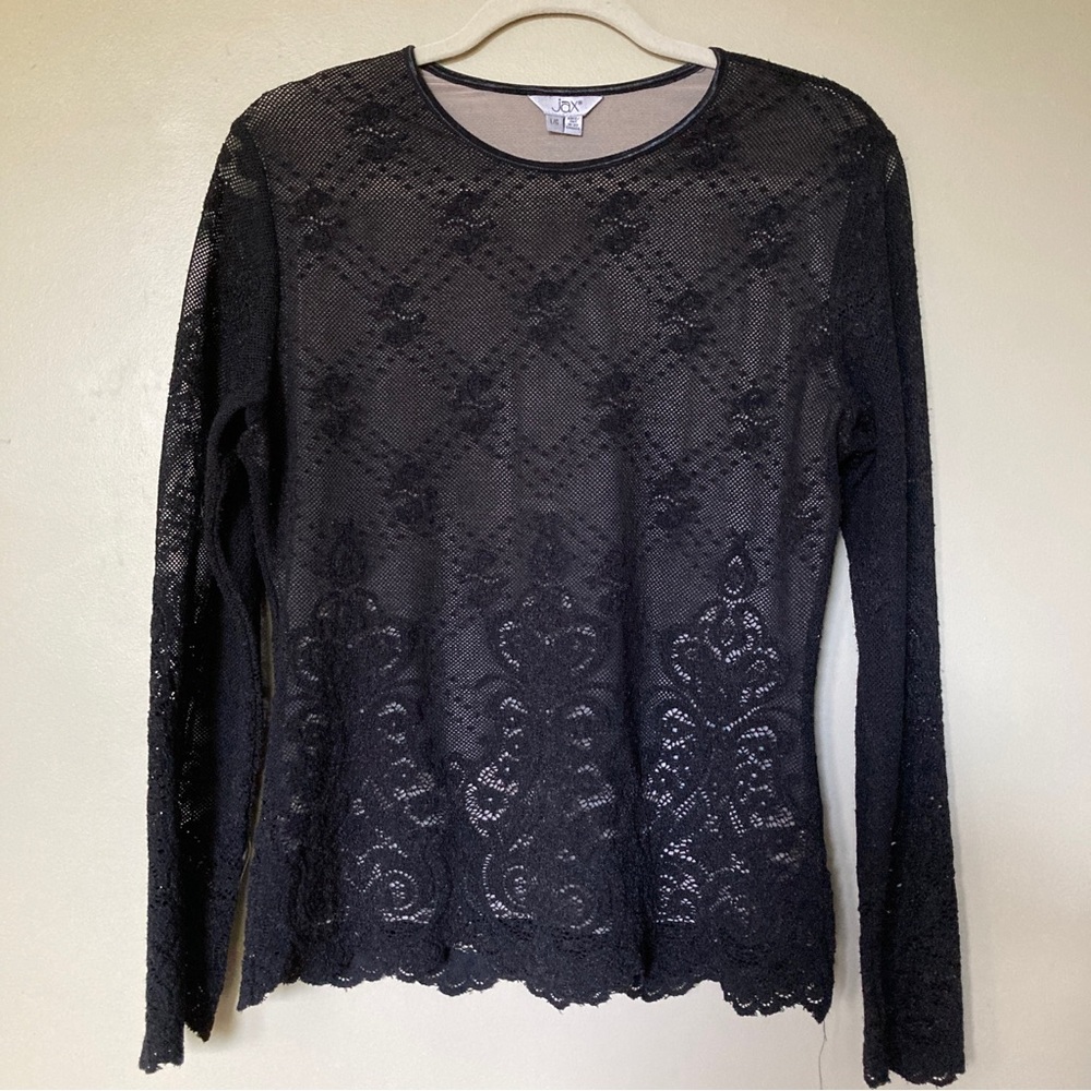 JAX Fitted Lace Lined Top